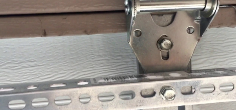commercial garage door hinges repair in Portofino